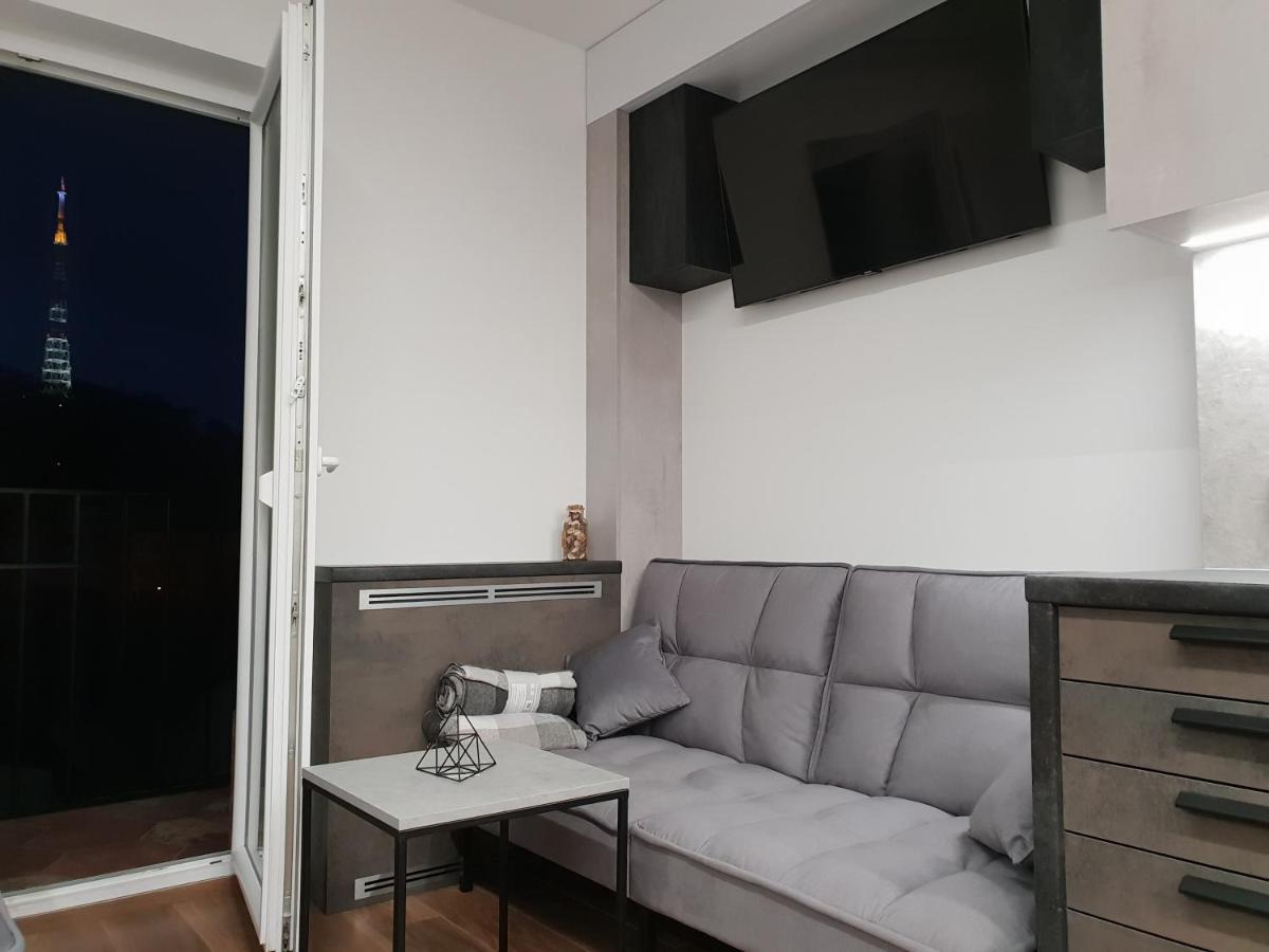 Vip Apartment- розумний дім