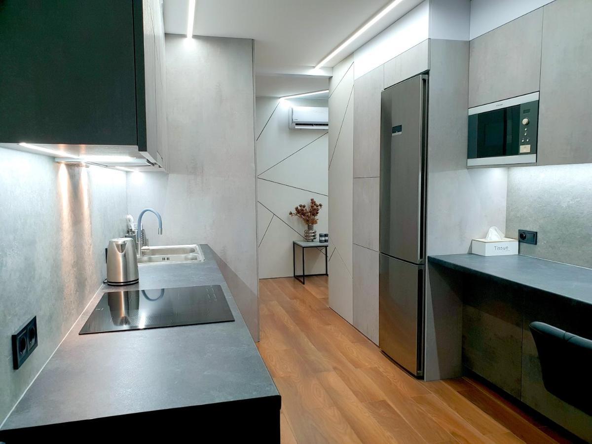 Vip Apartment- розумний дім Апартаменти Львів