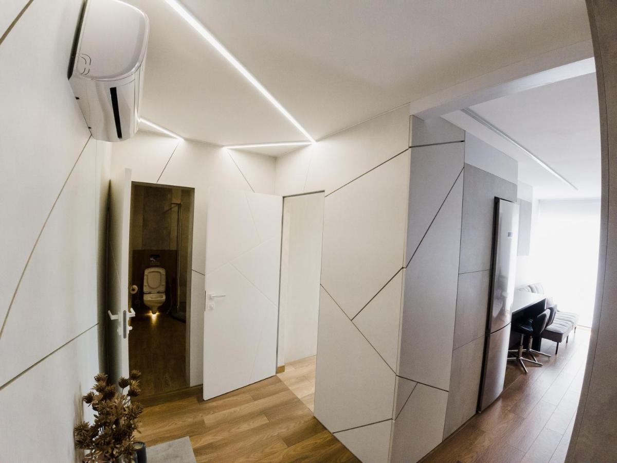 Vip Apartment- розумний дім Апартаменти *